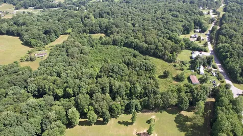 4370 Old Metal Road Palmyra TN 37142