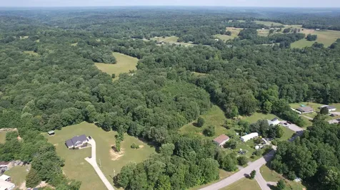 4370 Old Metal Road Palmyra TN 37142