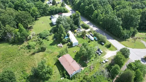 4370 Old Metal Road Palmyra TN 37142