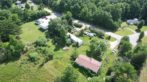 4370 Old Metal Road Palmyra TN 37142