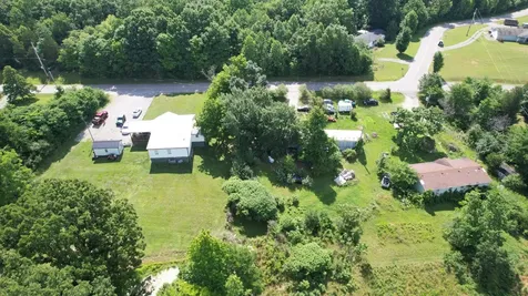 4370 Old Metal Road Palmyra TN 37142