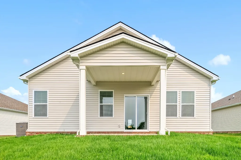 319 Lacewing Lane Clarksville TN 37043