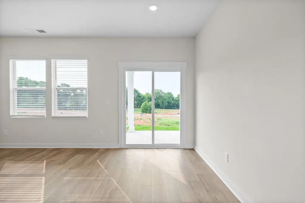 319 Lacewing Lane Clarksville TN 37043