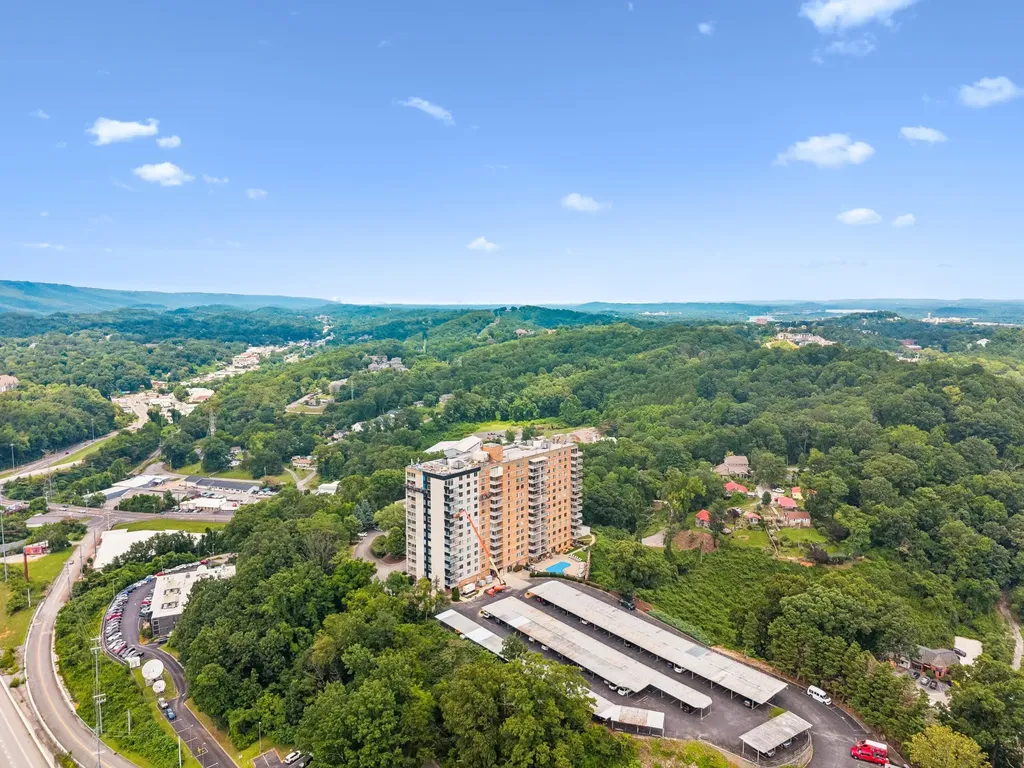 1131 Stringers Ridge Road Chattanooga TN 37405