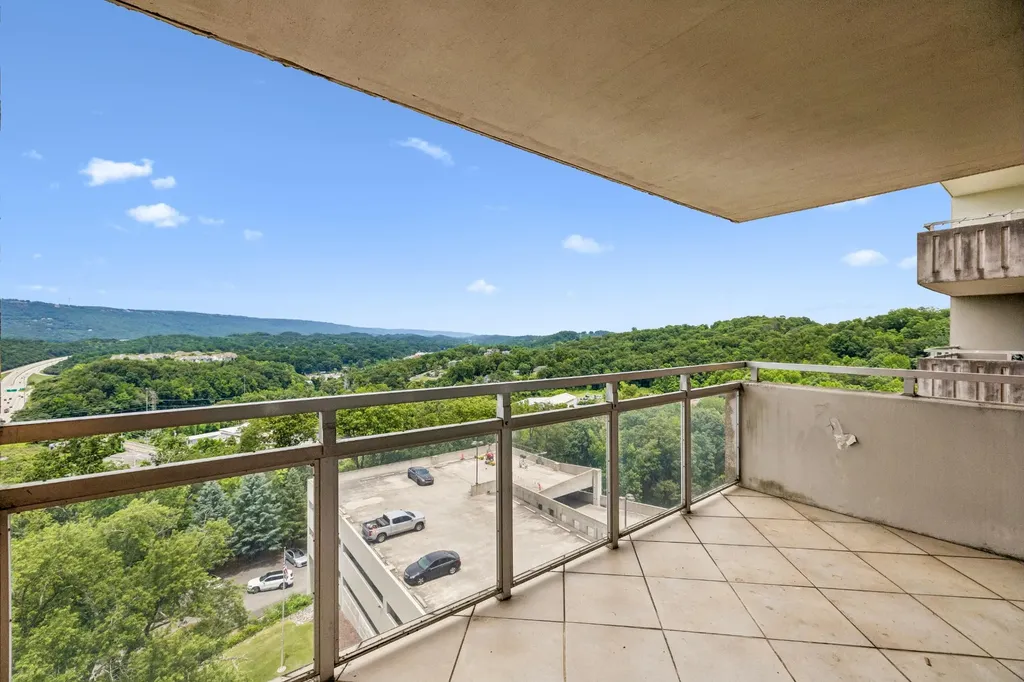 1131 Stringers Ridge Road Chattanooga TN 37405