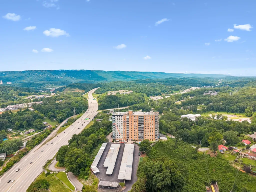 1131 Stringers Ridge Road Chattanooga TN 37405