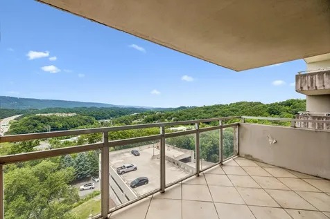 1131 Stringers Ridge Road Chattanooga TN 37405