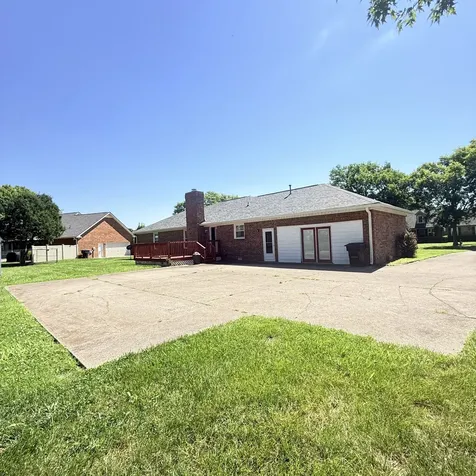 2318 Riverstone Drive Murfreesboro TN 37128