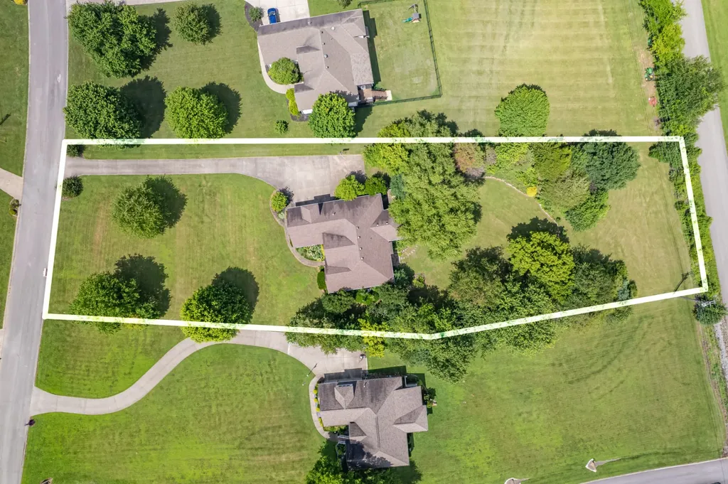 3004 Viewpointe Way Columbia TN 38401