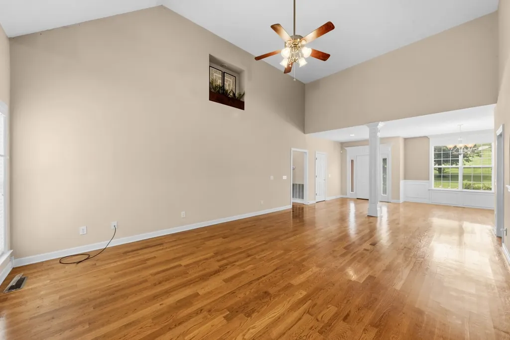 3004 Viewpointe Way Columbia TN 38401