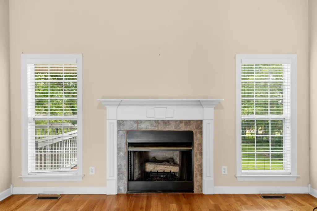 3004 Viewpointe Way Columbia TN 38401