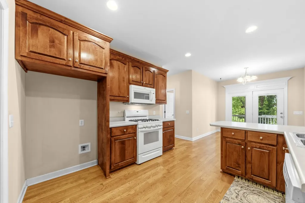 3004 Viewpointe Way Columbia TN 38401