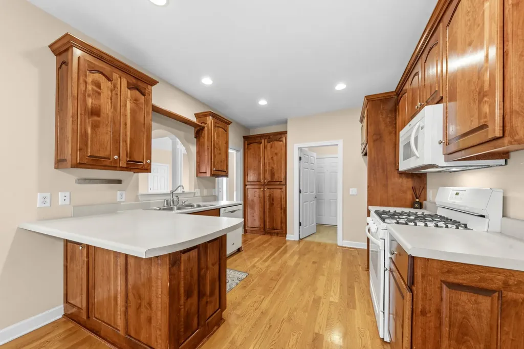3004 Viewpointe Way Columbia TN 38401