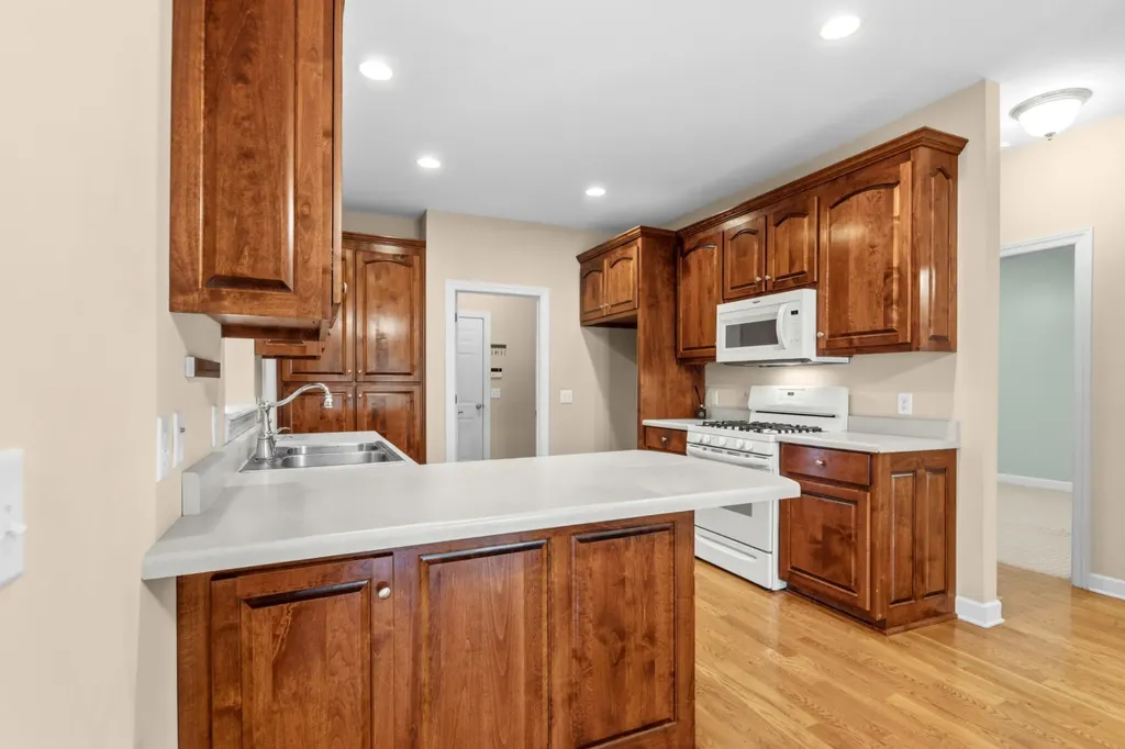 3004 Viewpointe Way Columbia TN 38401