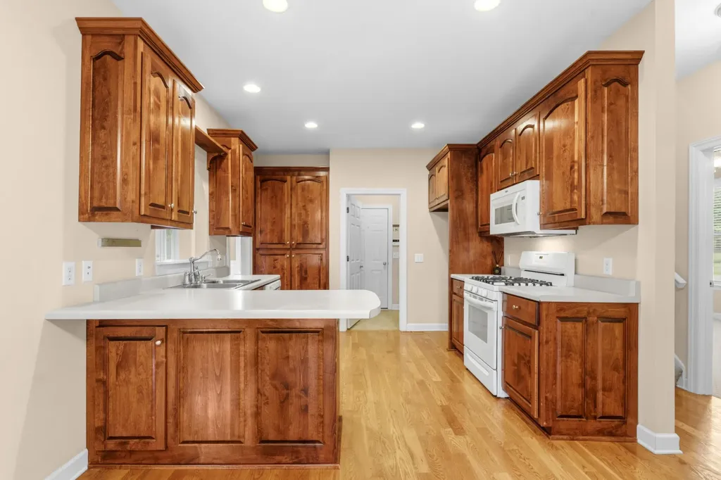 3004 Viewpointe Way Columbia TN 38401