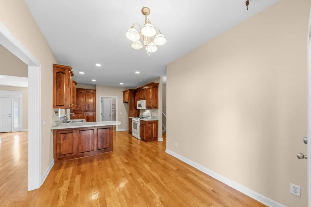 3004 Viewpointe Way Columbia TN 38401
