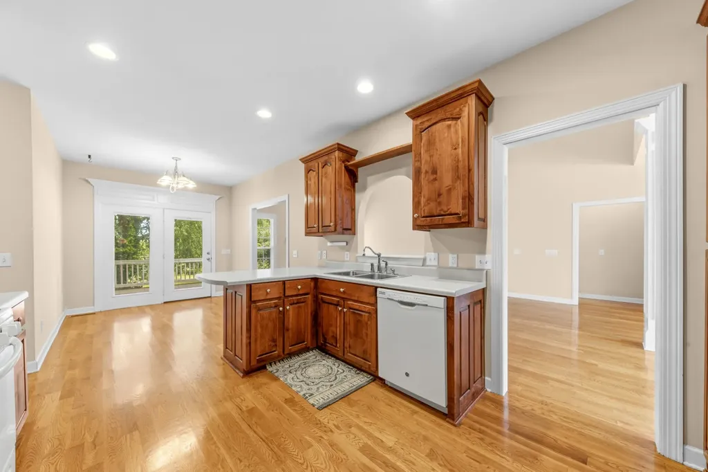 3004 Viewpointe Way Columbia TN 38401