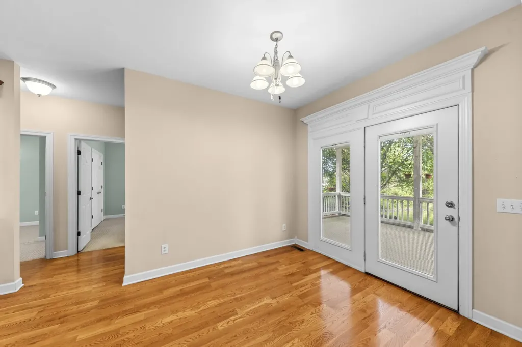 3004 Viewpointe Way Columbia TN 38401