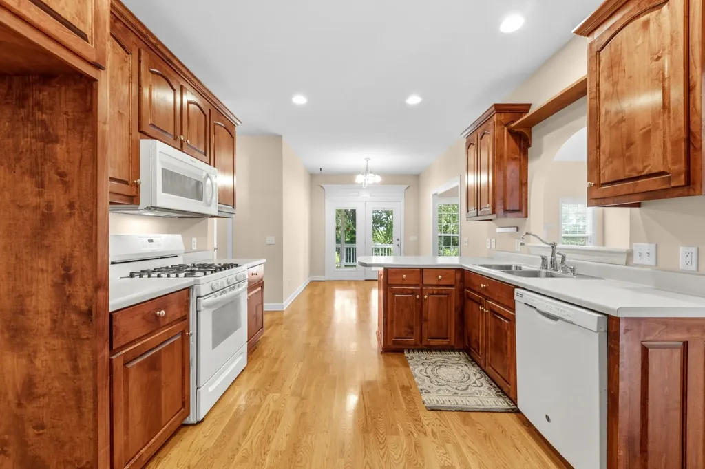 3004 Viewpointe Way Columbia TN 38401