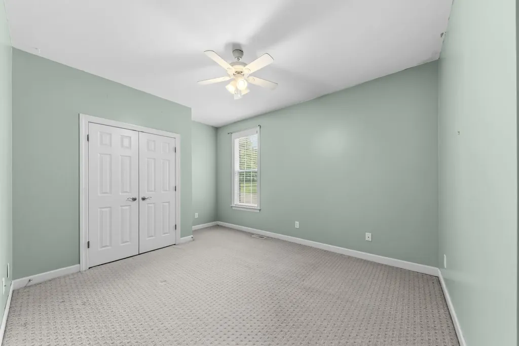 3004 Viewpointe Way Columbia TN 38401
