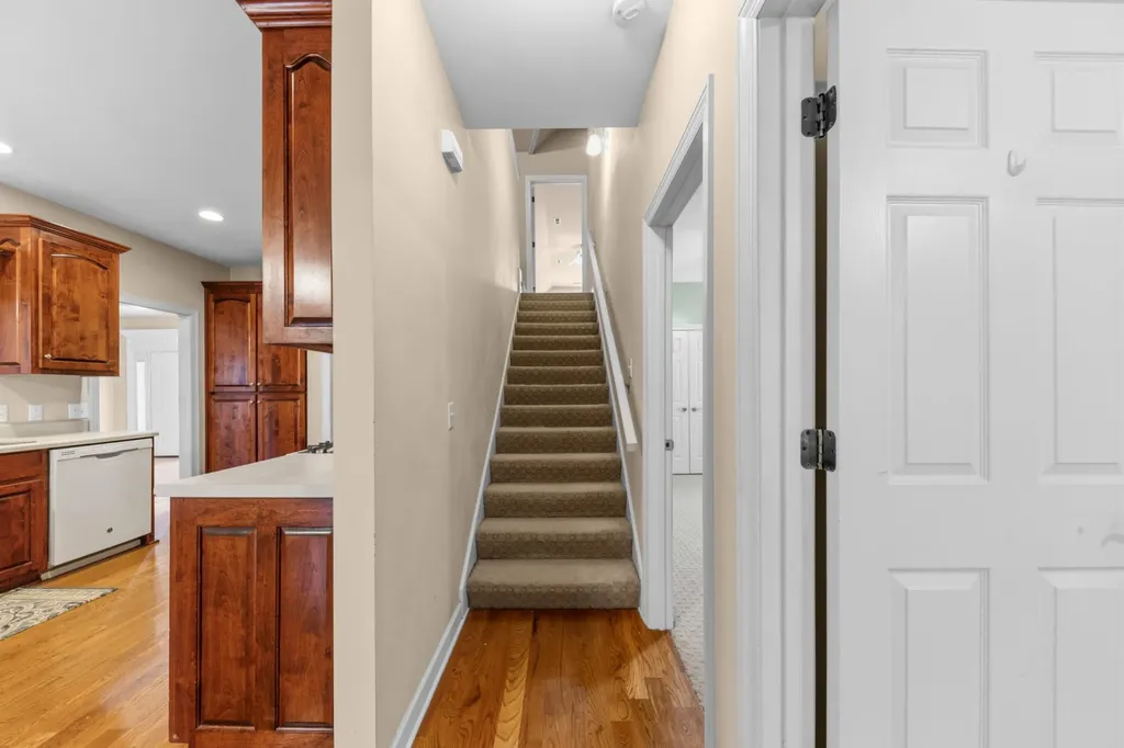 3004 Viewpointe Way Columbia TN 38401