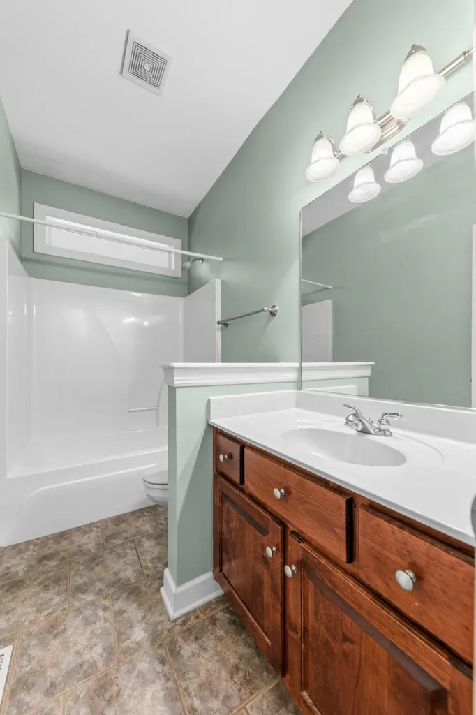 3004 Viewpointe Way Columbia TN 38401