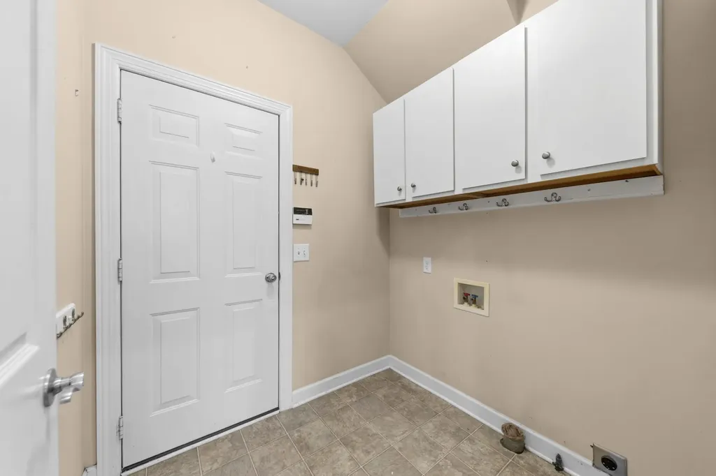 3004 Viewpointe Way Columbia TN 38401
