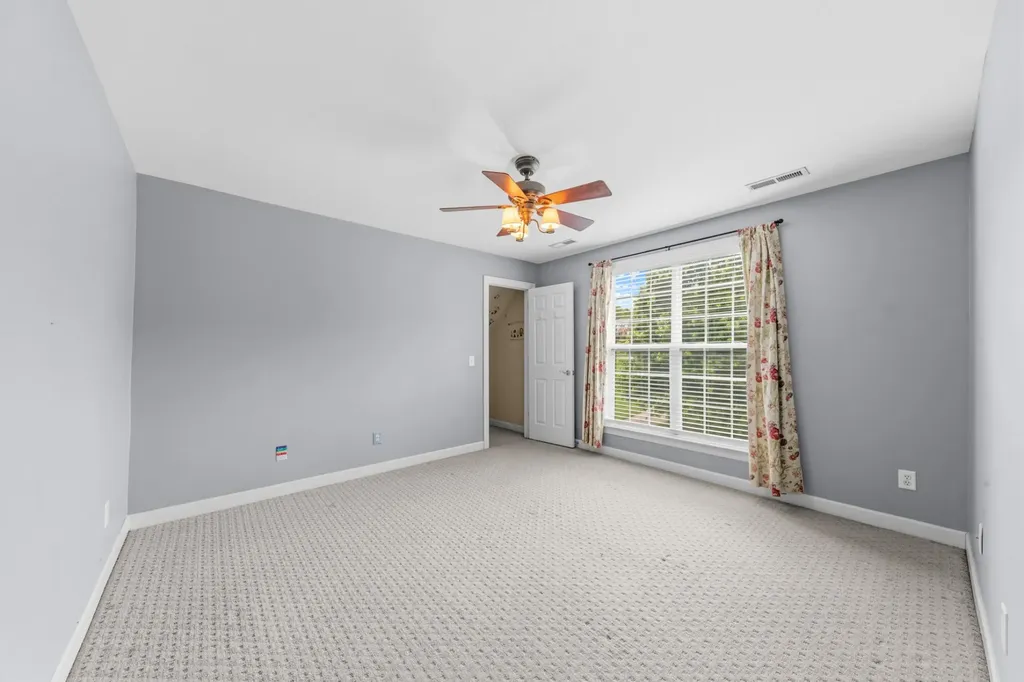 3004 Viewpointe Way Columbia TN 38401