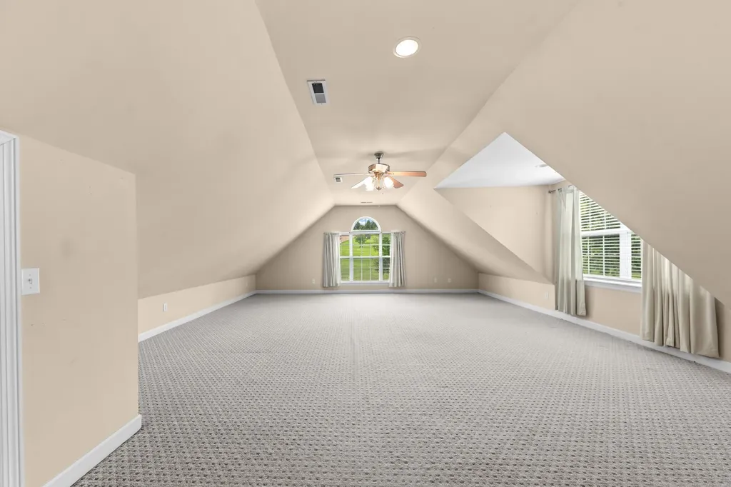 3004 Viewpointe Way Columbia TN 38401