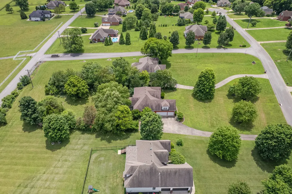 3004 Viewpointe Way Columbia TN 38401