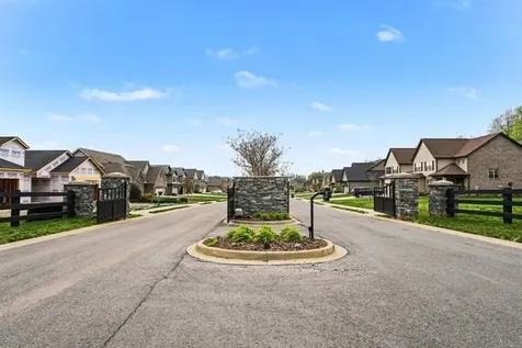 1077 Veridian Drive Clarksville TN 37043