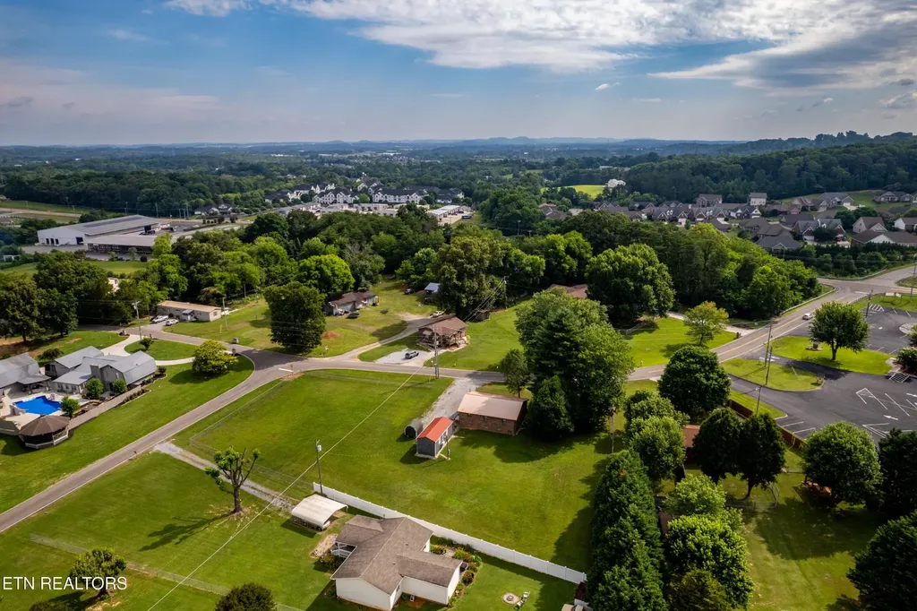 617 Dotson Memorial Road Maryville TN 37801