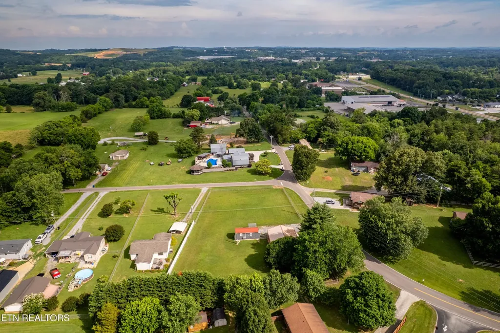 617 Dotson Memorial Road Maryville TN 37801