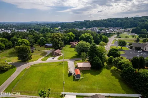 617 Dotson Memorial Road Maryville TN 37801
