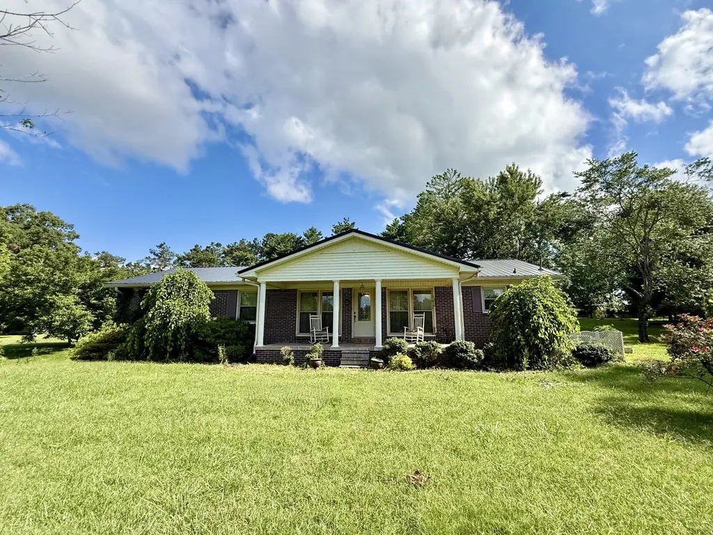 301 W College Street Summertown TN 38483