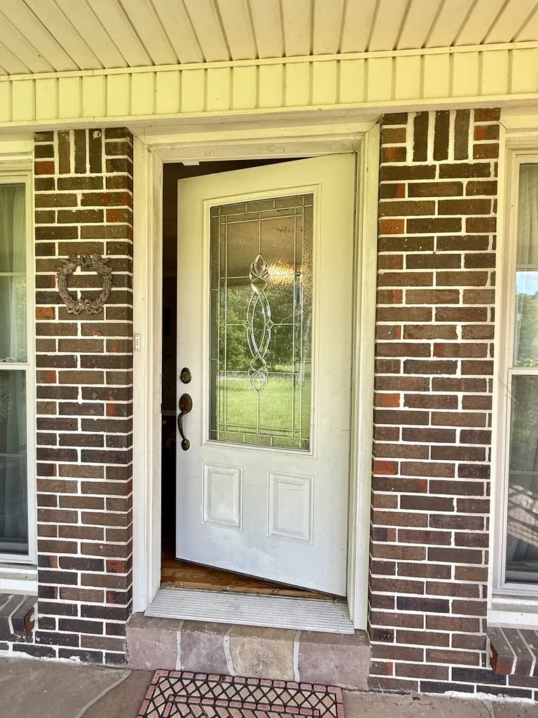 301 W College Street Summertown TN 38483