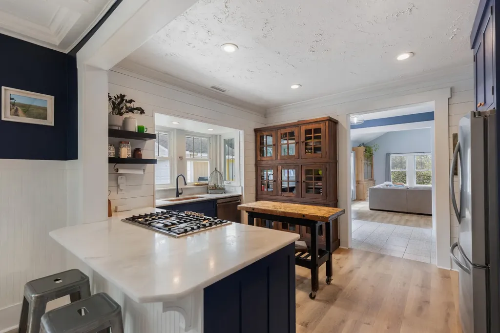621 Highland Avenue, NW Cleveland TN 37311