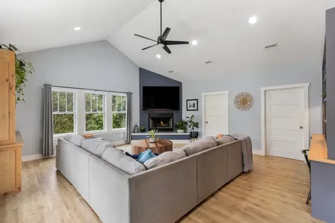 621 Highland Avenue, NW Cleveland TN 37311
