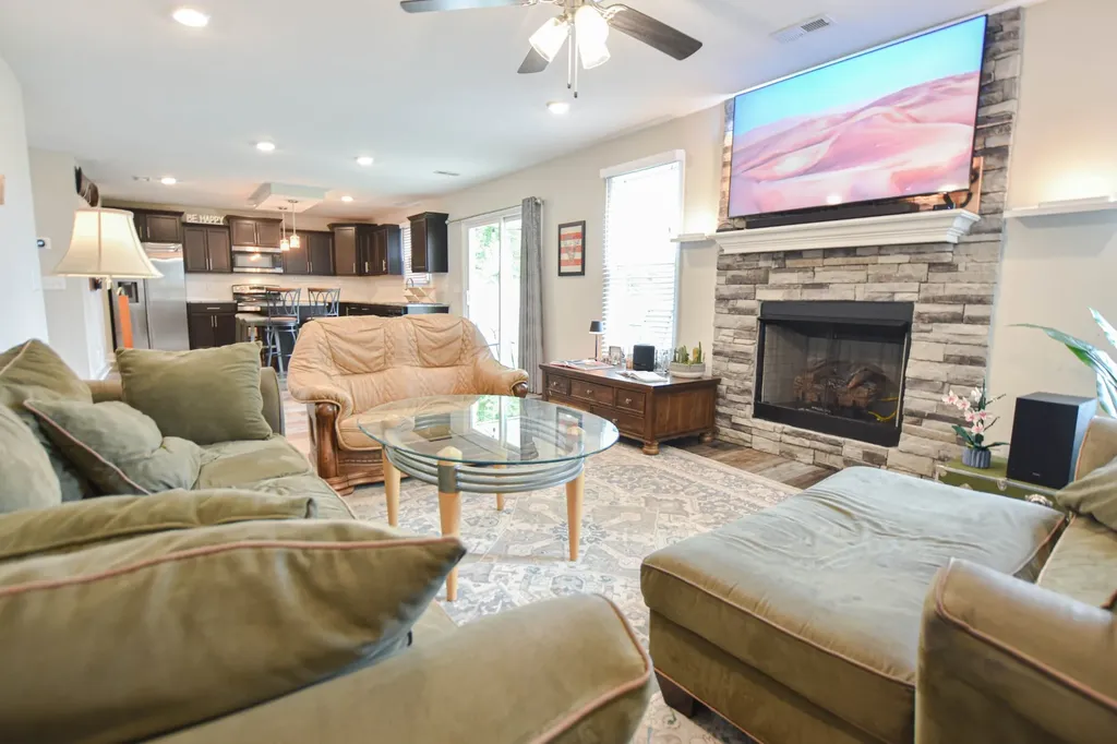 436 Kinslow Court Clarksville TN 37040