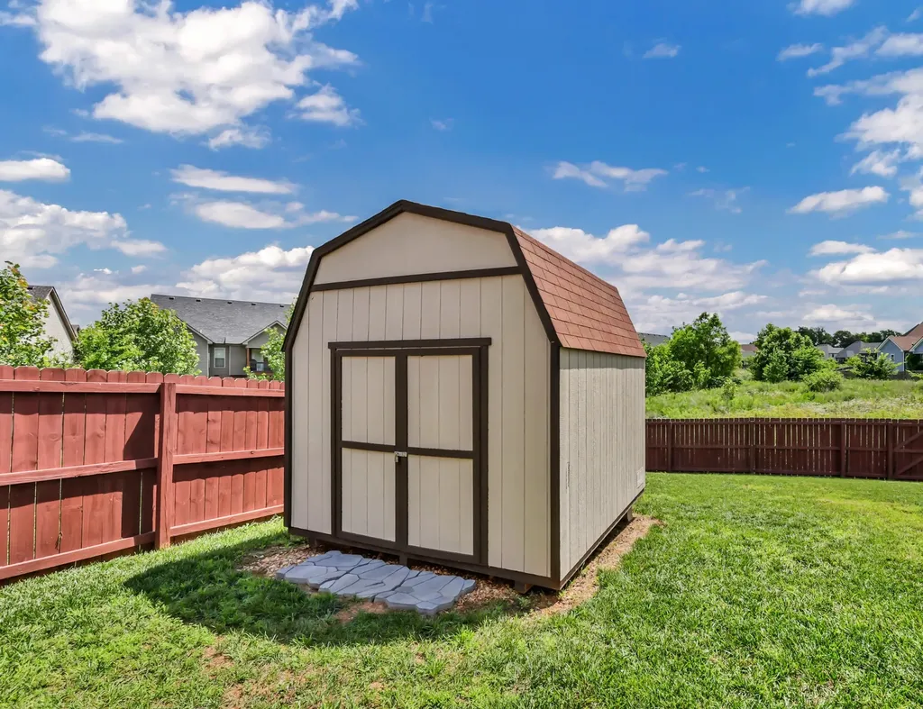 203 Quail Court Clarksville TN 37042