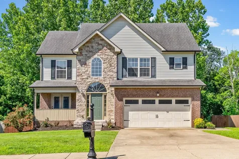 1604 Apache Way Clarksville TN 37042
