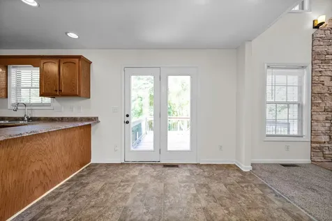 1604 Apache Way Clarksville TN 37042