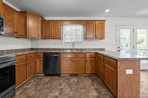 1604 Apache Way Clarksville TN 37042