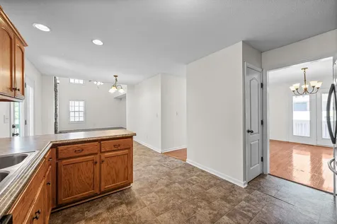 1604 Apache Way Clarksville TN 37042