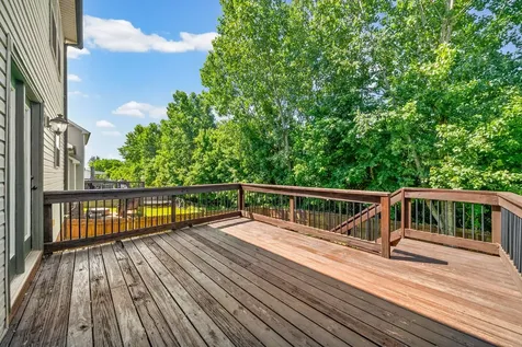 1604 Apache Way Clarksville TN 37042