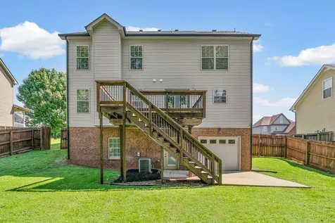1604 Apache Way Clarksville TN 37042