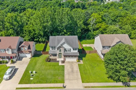 1604 Apache Way Clarksville TN 37042