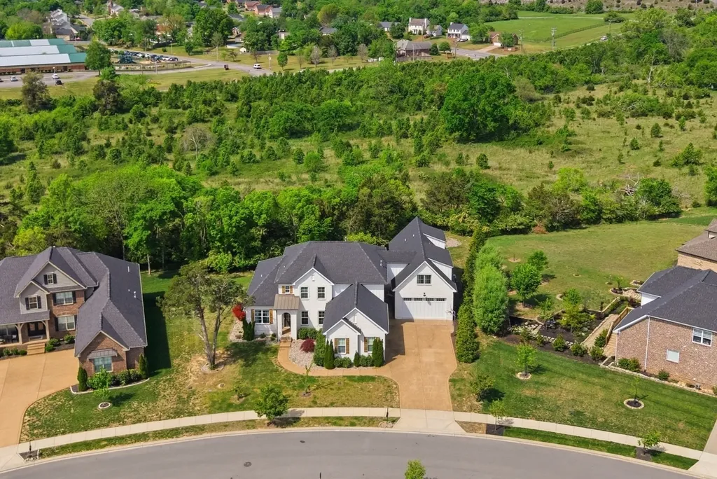 119 Sperance Lane Gallatin TN 37066
