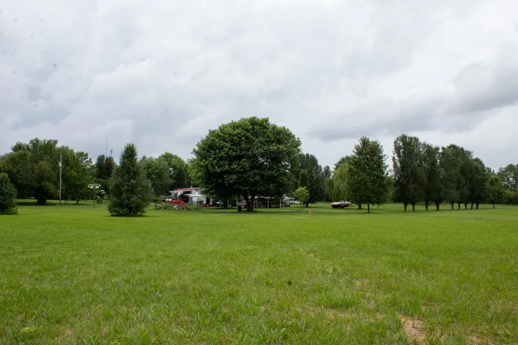 137 James Robert Lane Manchester TN 37355