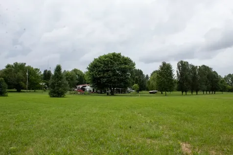 137 James Robert Lane Manchester TN 37355
